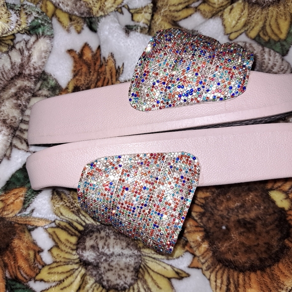 These are the cutest rhinestone encrusted Bamboo slides - Picture 6 of 7